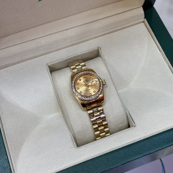 Datejust gold dial with diamonds, 26mm gold strap